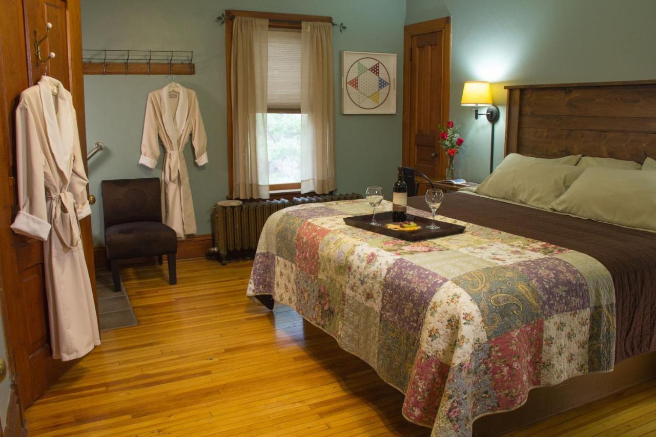 Pinehurst Inn Bed & Breakfast Bayfield Dış mekan fotoğraf
